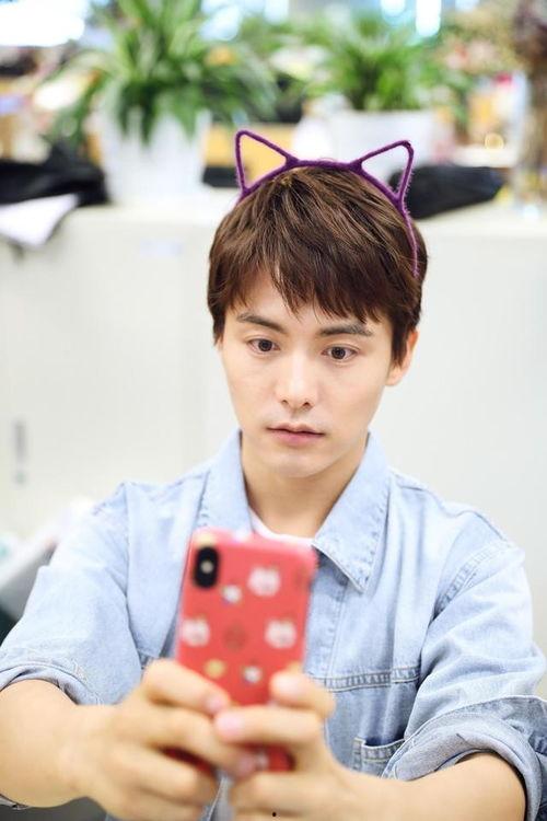 爱豆吃瓜娱乐酱马天宇,从偶像到吃瓜达人，揭秘爱豆的娱乐生活